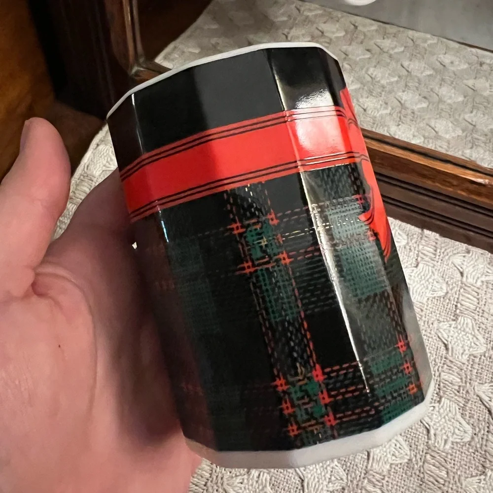 MIKASA Classic Fine China Christmas Plaid Mug Red Green Black Made‎ in Japan